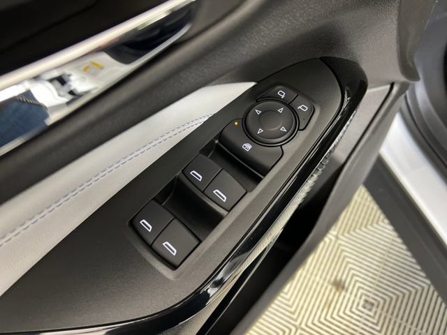 2026 Chevrolet Trax LT photo 8