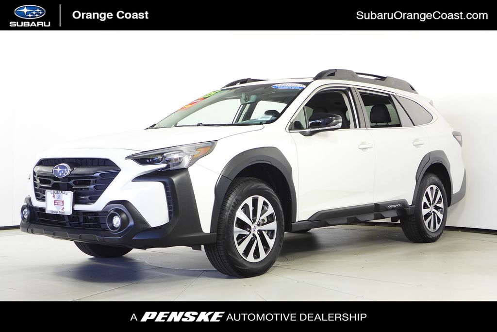 2025 Subaru Outback Premium's photo