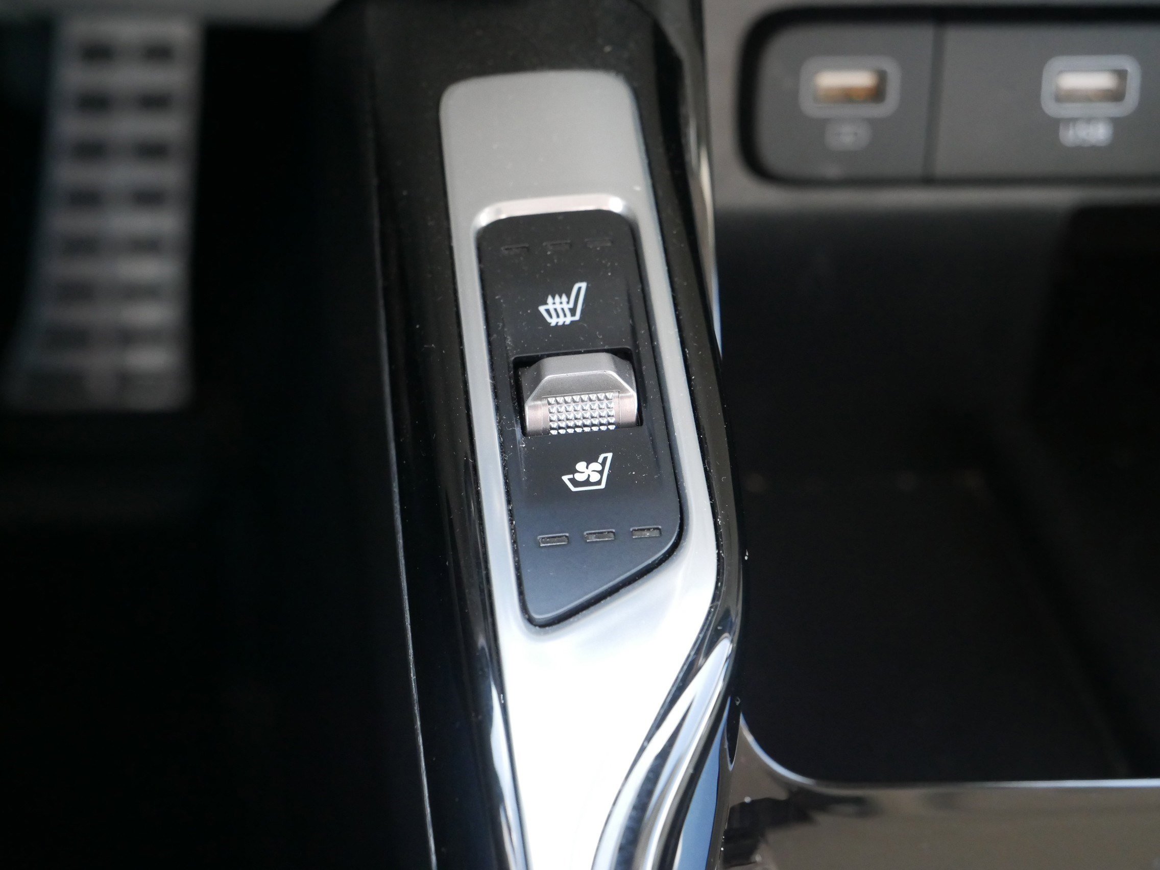 2024 Kia Sorento Plug-In Hybrid SX Prestige photo 27