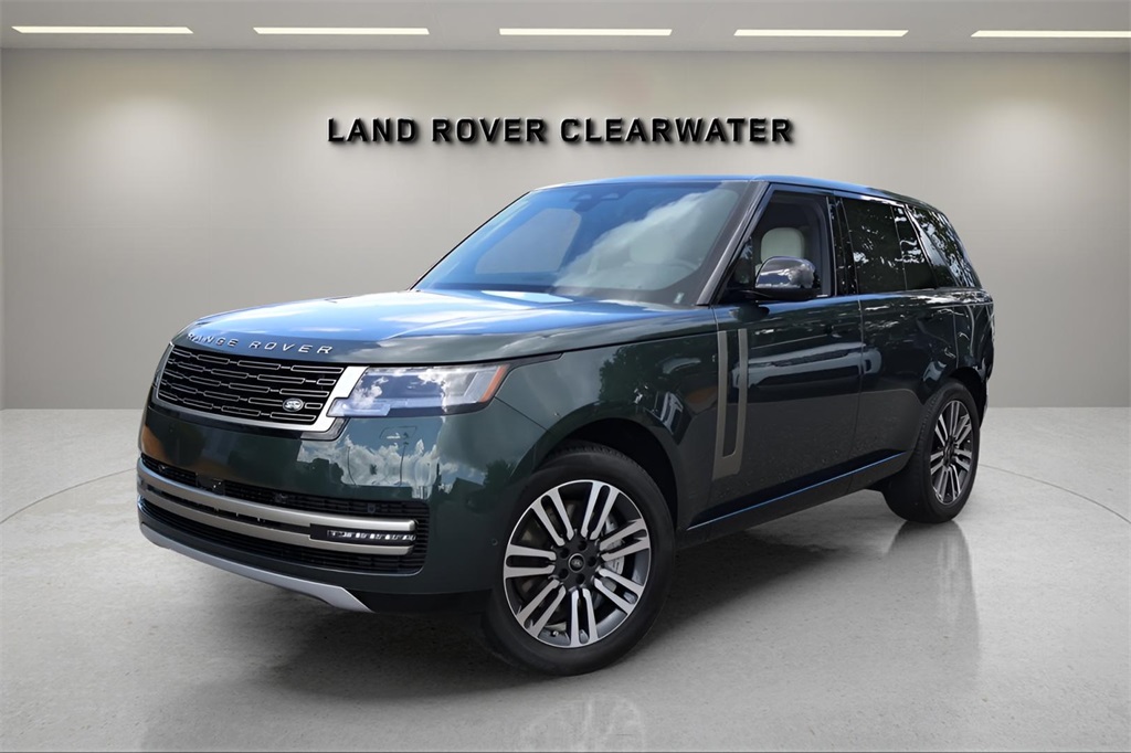 2025 Land Rover Range Rover SE's photo