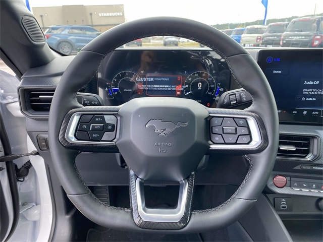 2025 Ford Mustang EcoBoost photo 5