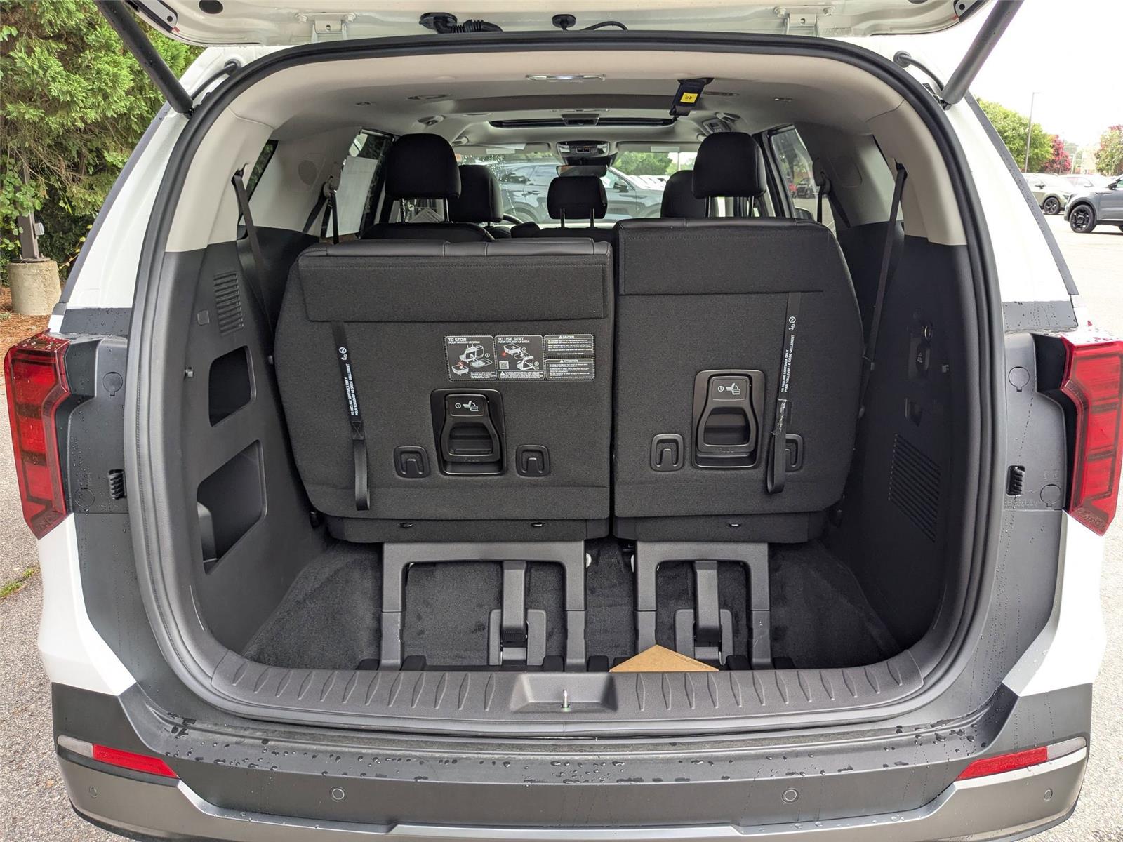 2026 Kia Carnival SX photo 32