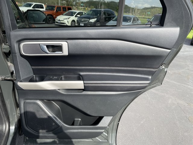 2022 Ford Explorer XLT photo 32