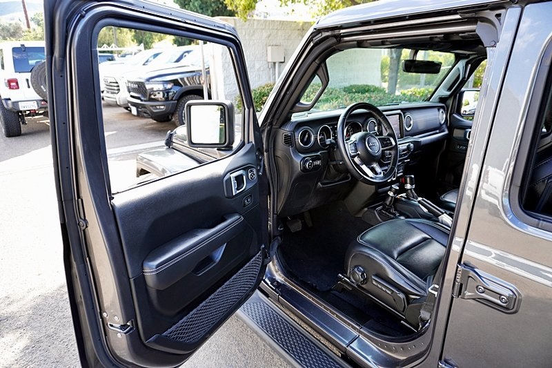 Certified Used 2021 Gray Jeep Overland image 38