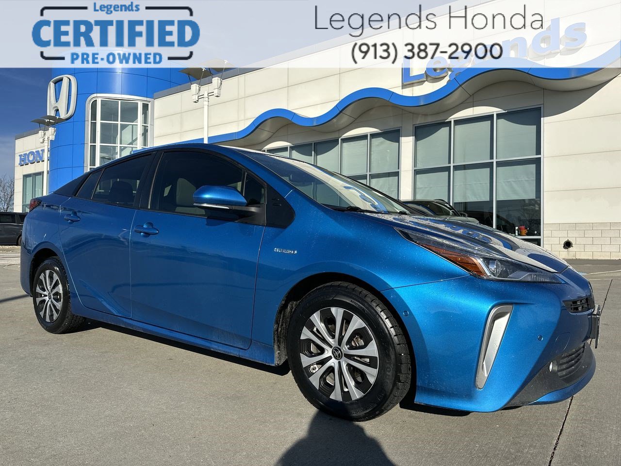 2022 Toyota Prius LE's photo
