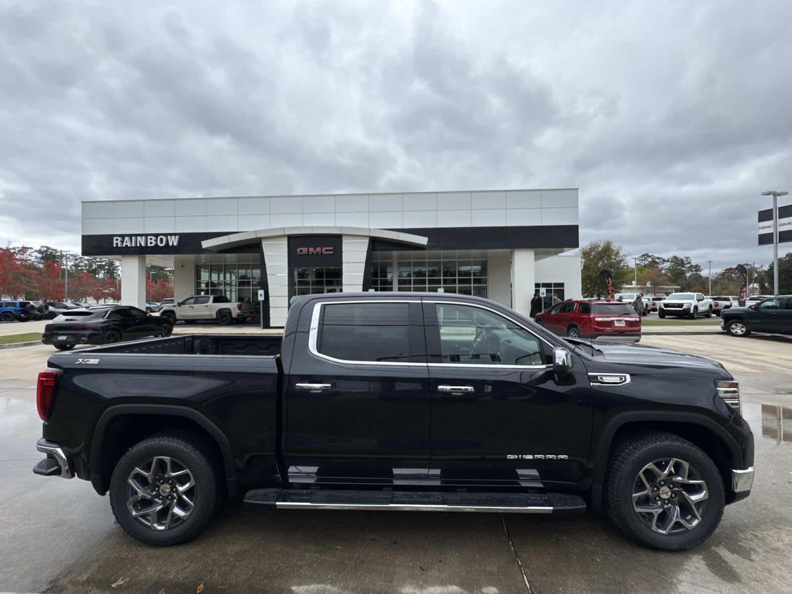 2026 GMC Sierra 1500 SLT's photo