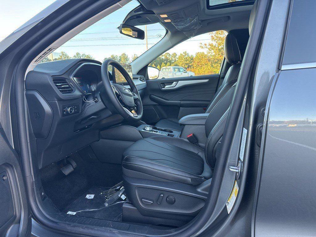 2025 Ford Escape Plug-In Hybrid photo 22