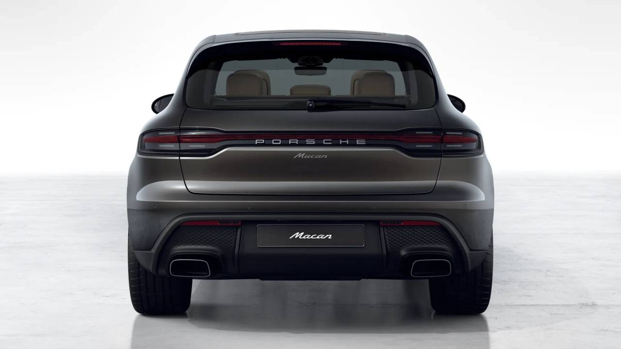 2026 Porsche Macan T photo 7