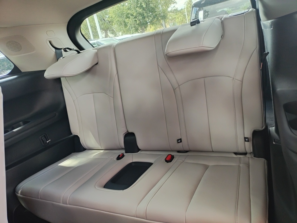 2026 Infiniti QX60 Luxe photo 23