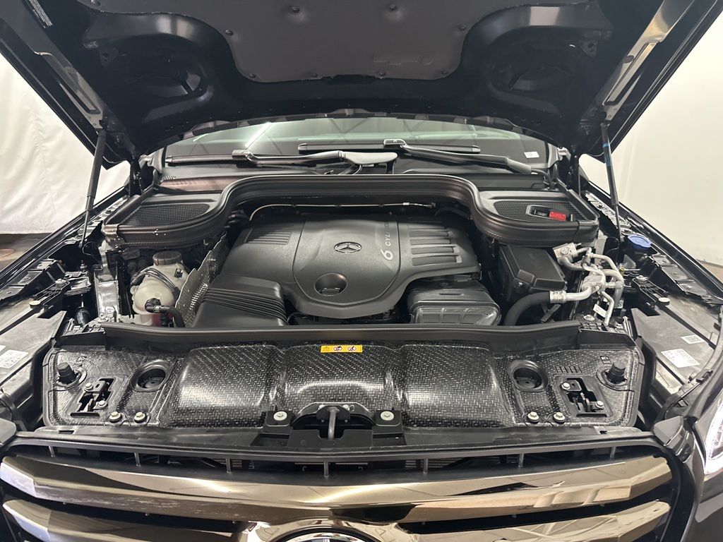 2026 Mercedes Benz GLS 450 4MATIC photo 29