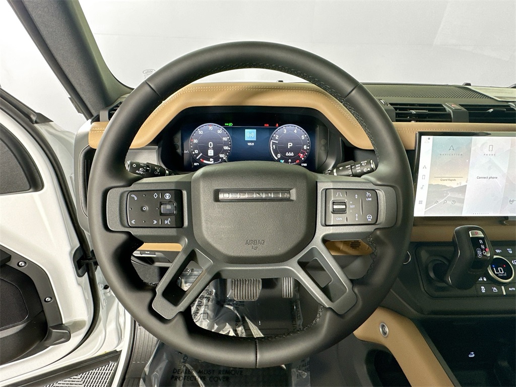 2025 Land Rover Defender 90 X-Dynamic SE photo 12