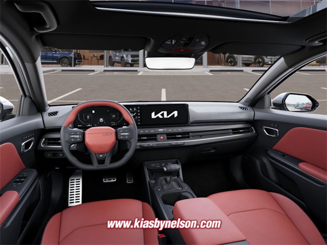 2025 Kia K4 GT-Line Turbo photo 12
