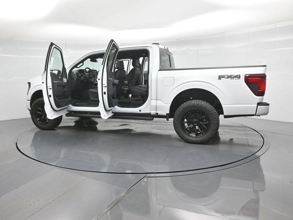 2025 Ford F-150 XLT photo 30