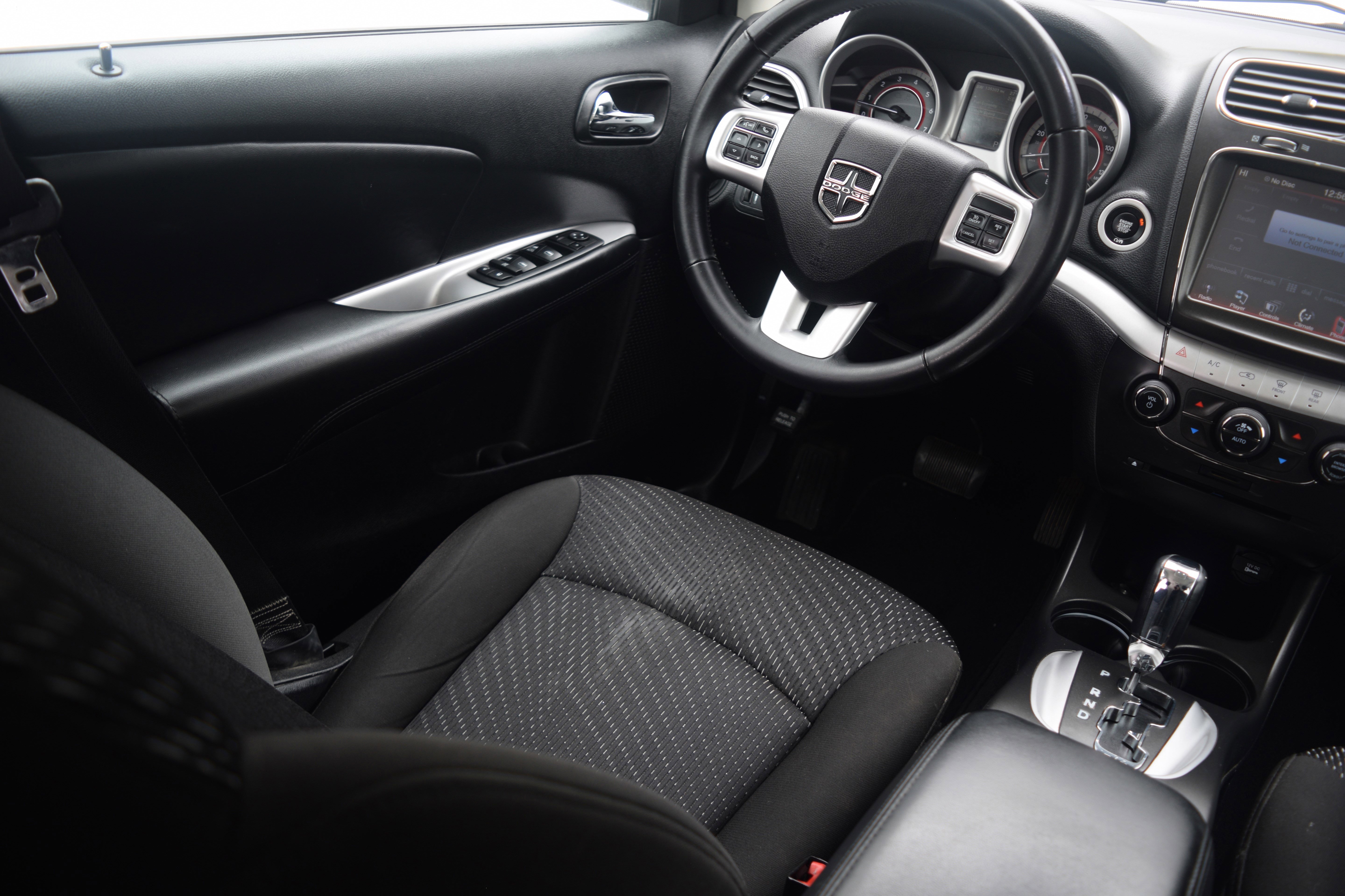 Used 2017 Dodge Journey SE with VIN 3C4PDDAGXHT648823 for sale in Lebanon, OH