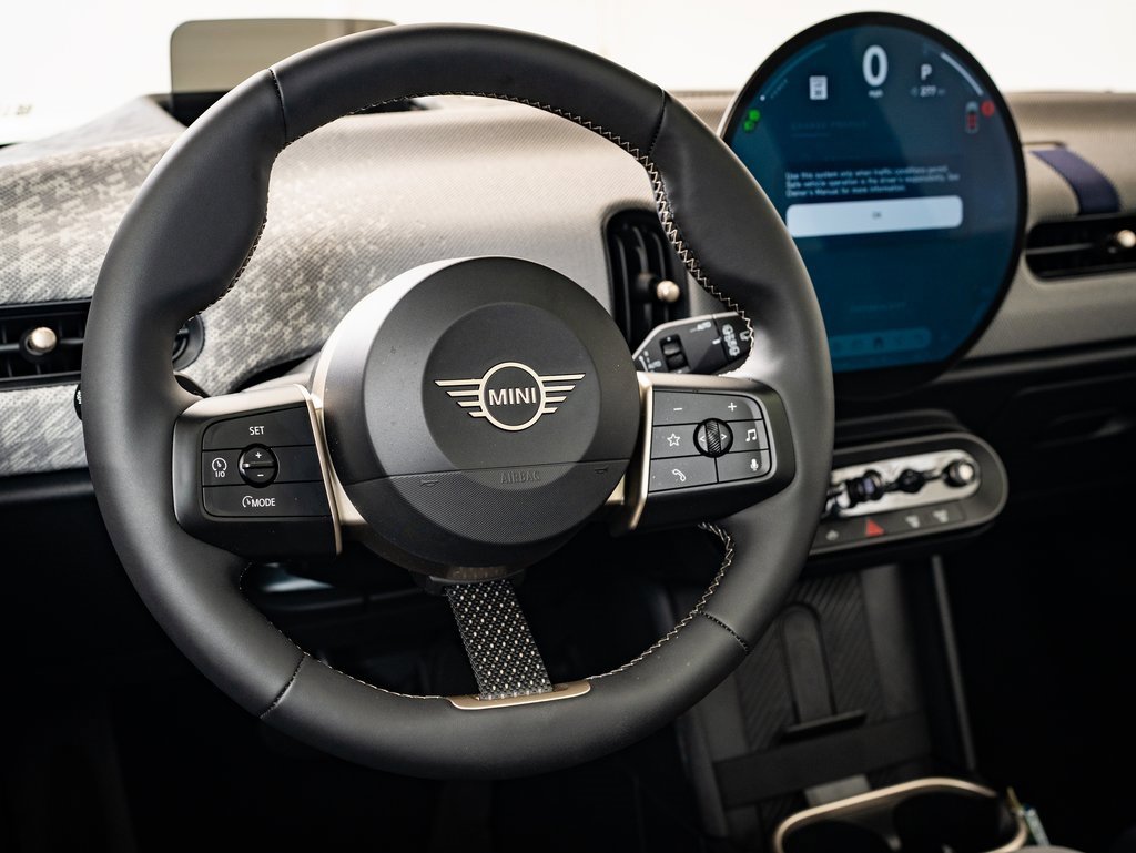 2025 Mini Cooper Signature photo 4