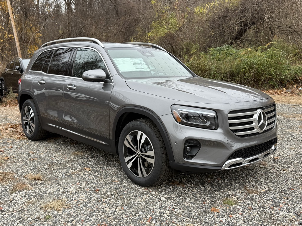 2026 Mercedes-Benz GLB GLB 250's photo