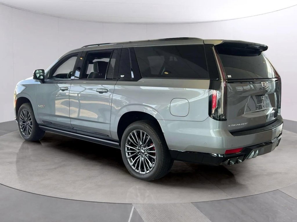 2023 Cadillac Escalade ESV Platinum photo 3