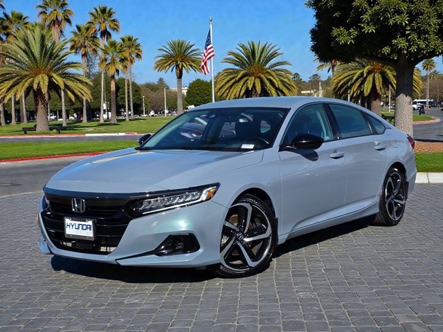 2022 Honda Accord Sport SE's photo