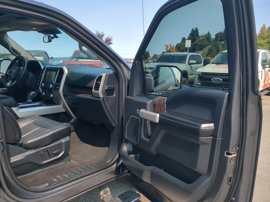 2020 Ford F-150 Lariat photo 9