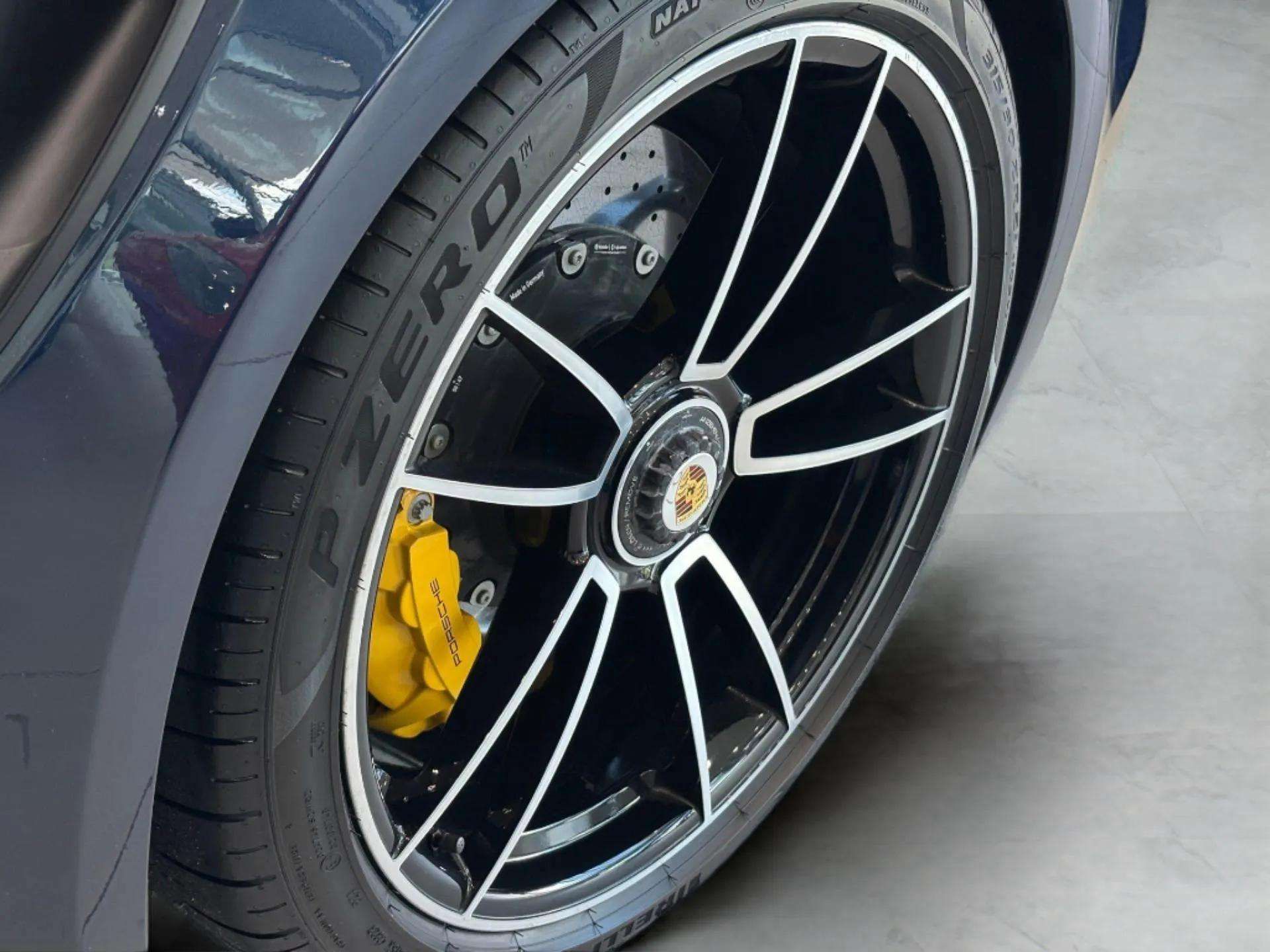 2021 Porsche 911 Turbo S photo 33