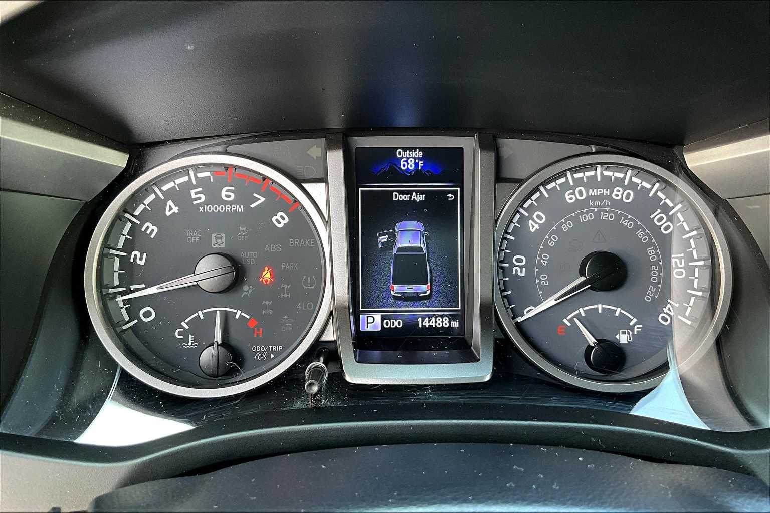 2023 Toyota Tacoma SR5 4x4 Access Cab photo 22