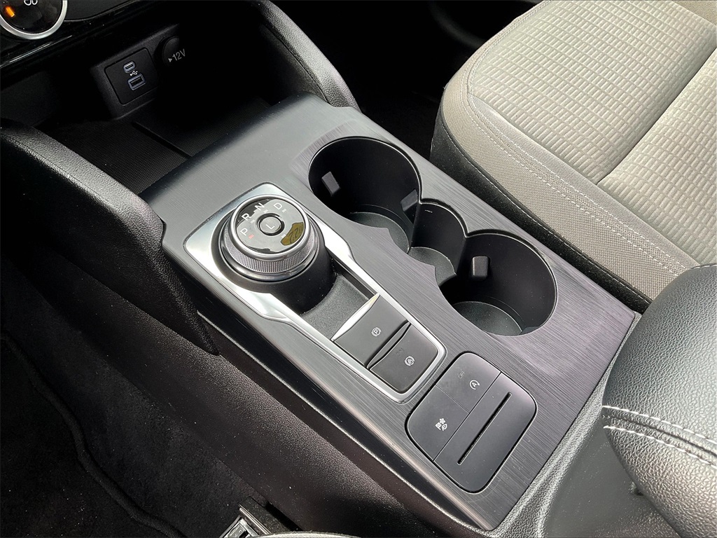 2022 Ford Escape S photo 19