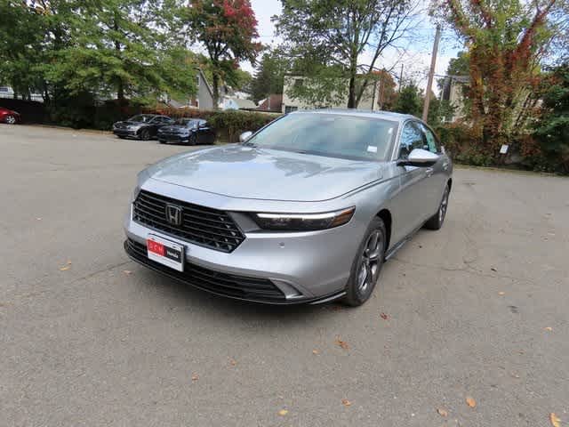 2025 Honda Accord Hybrid EX-L's photo