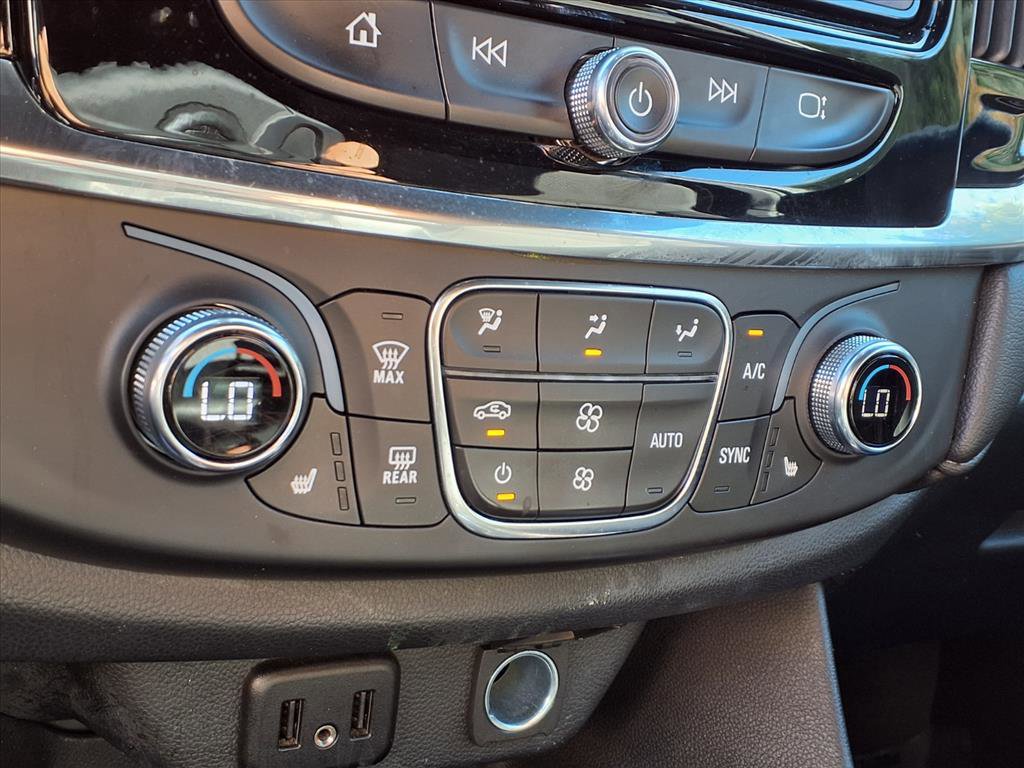 2023 Chevrolet Traverse Cloth photo 7