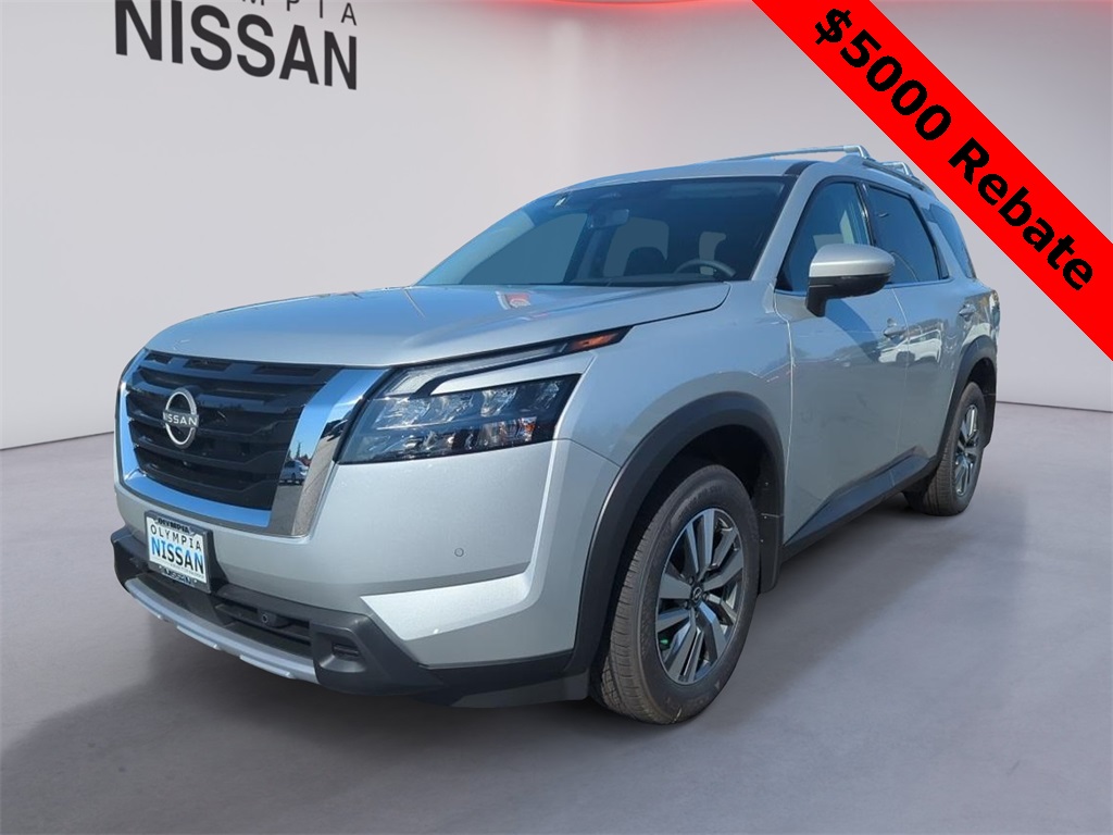 2025 Nissan Pathfinder SL's photo