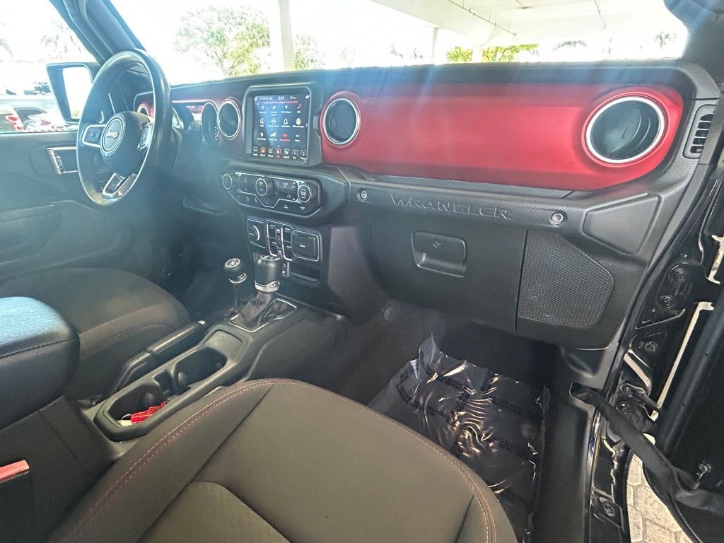 2022 Jeep Wrangler Unlimited Rubicon photo 22
