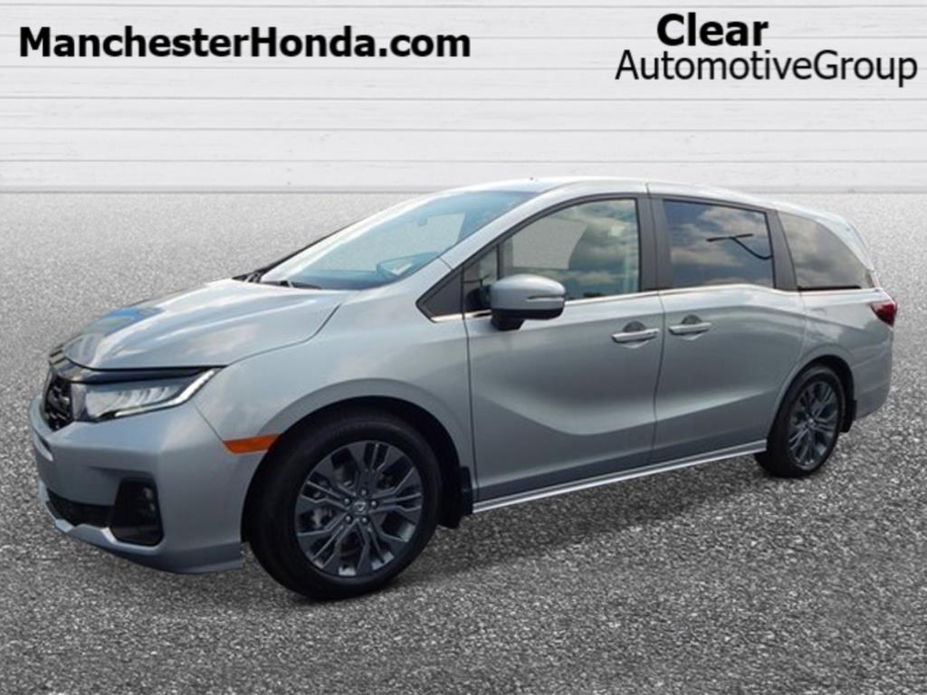 2026 Honda Odyssey Touring's photo