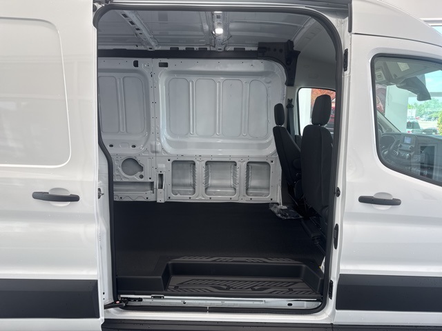 2025 Ford Transit Cargo Van photo 25