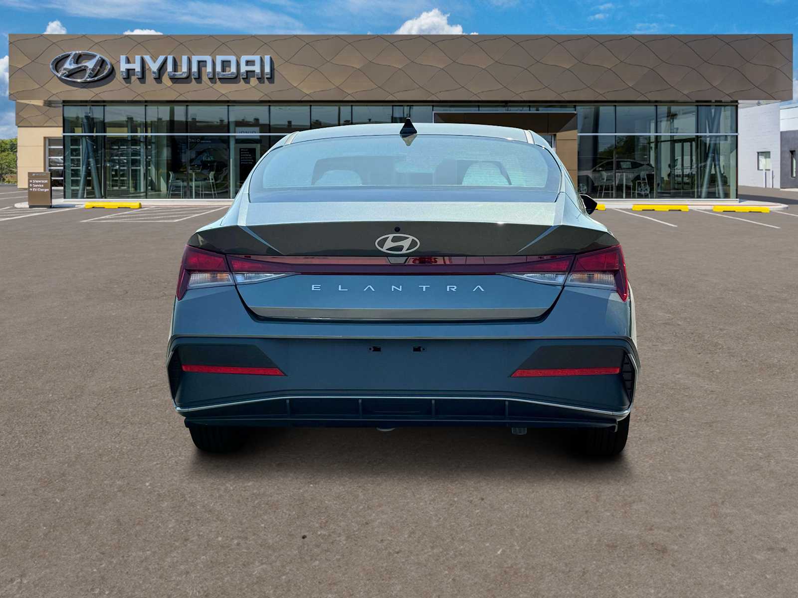2025 Hyundai Elantra SE photo 5