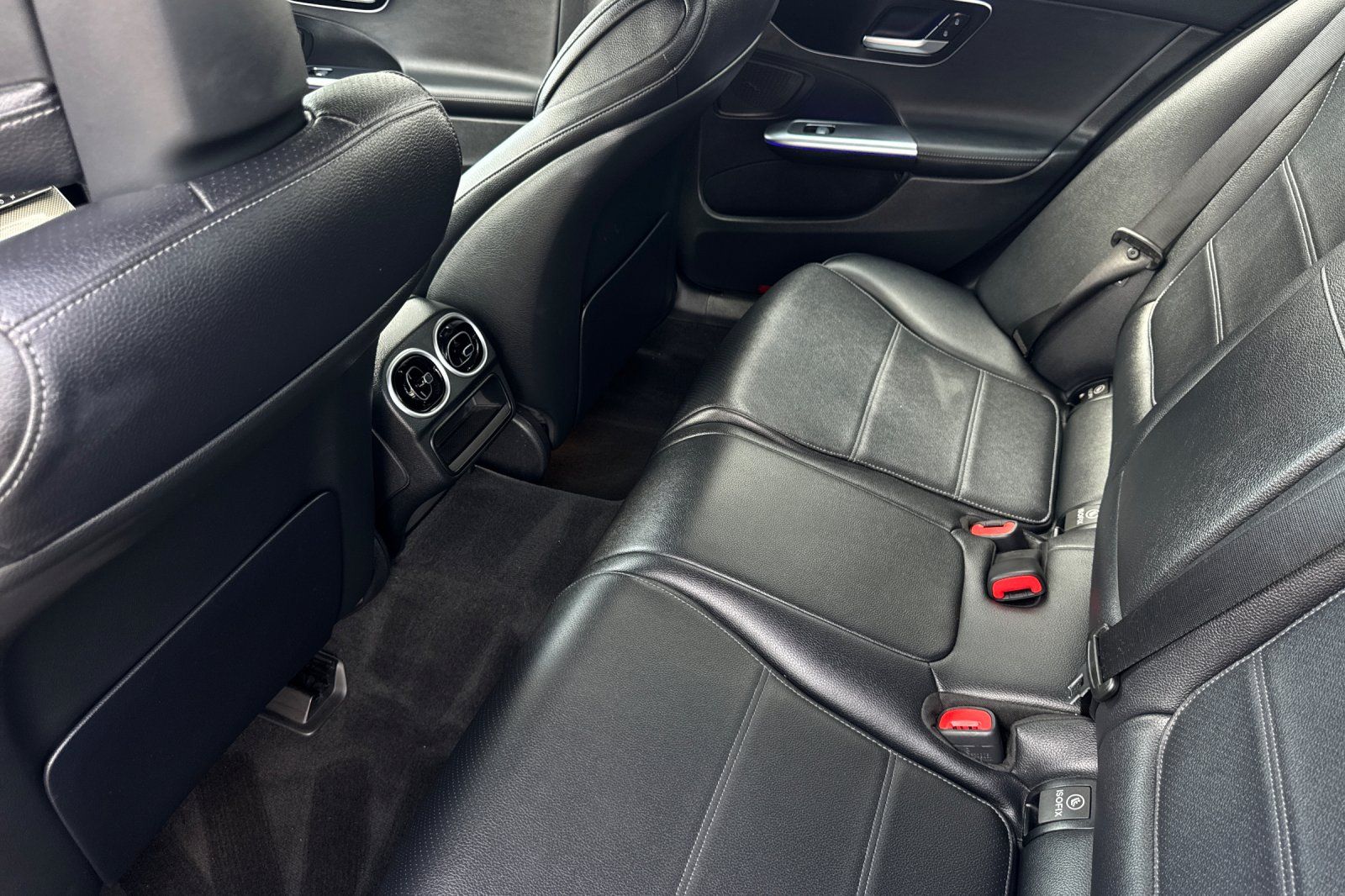 2022 Mercedes Benz C 300 photo 9