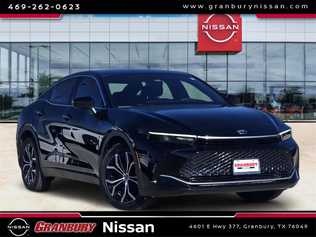 2023 Toyota Crown XLE's photo