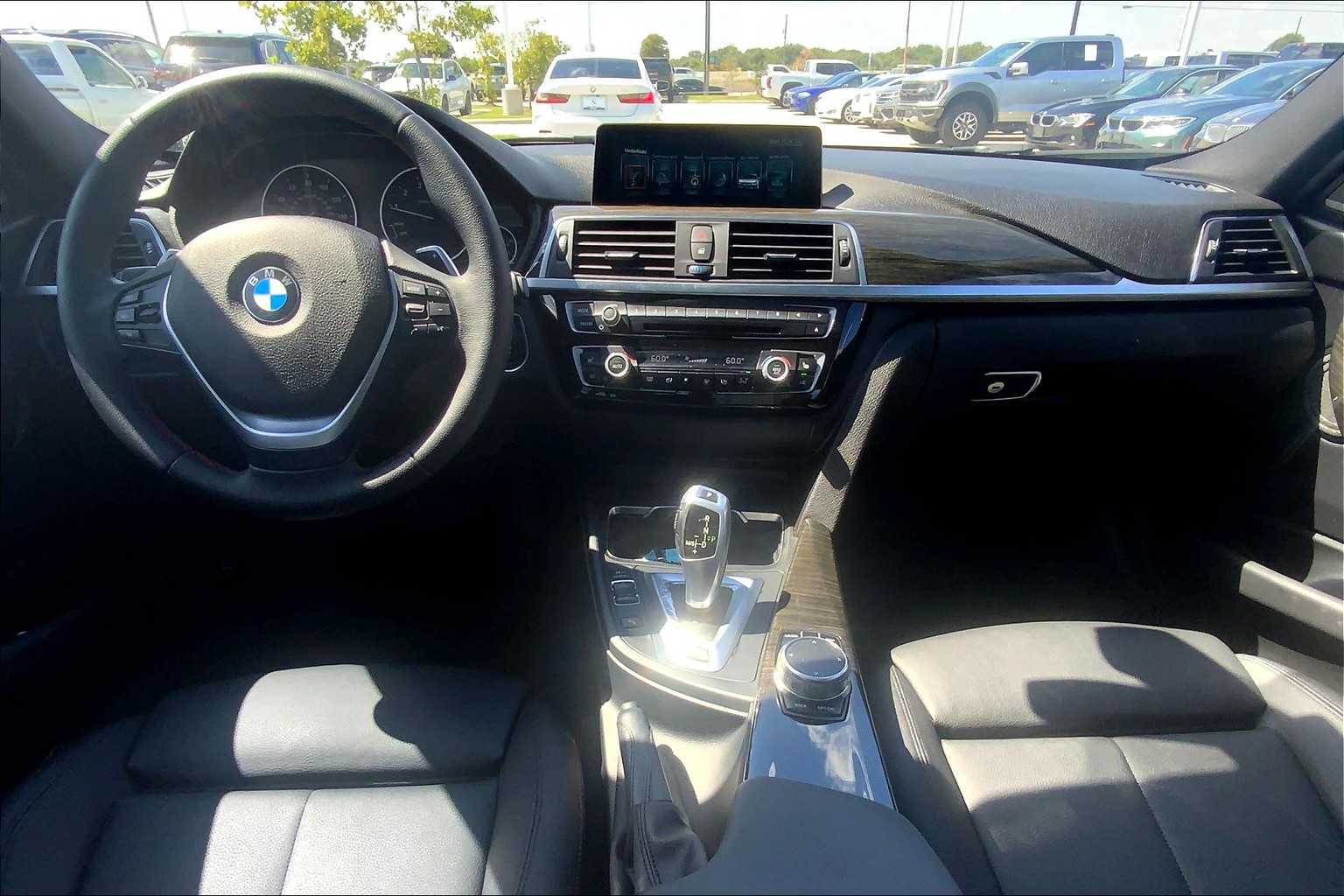 2025 Bmw 330i photo 15