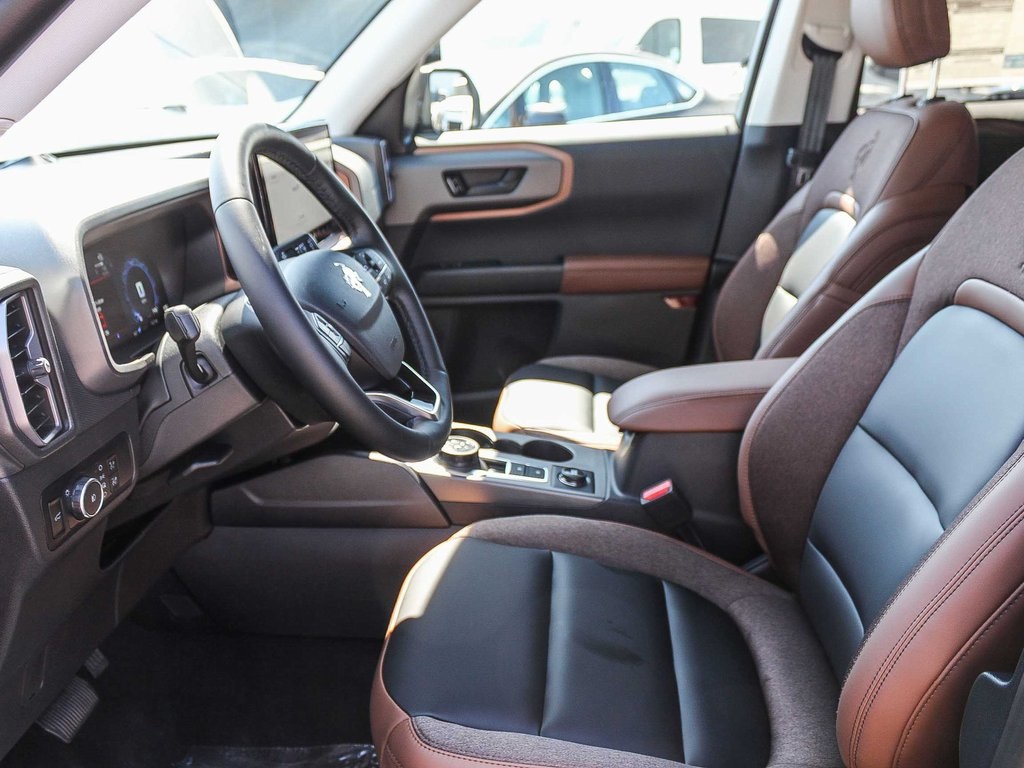 2025 Ford Bronco Sport Outer Banks photo 17