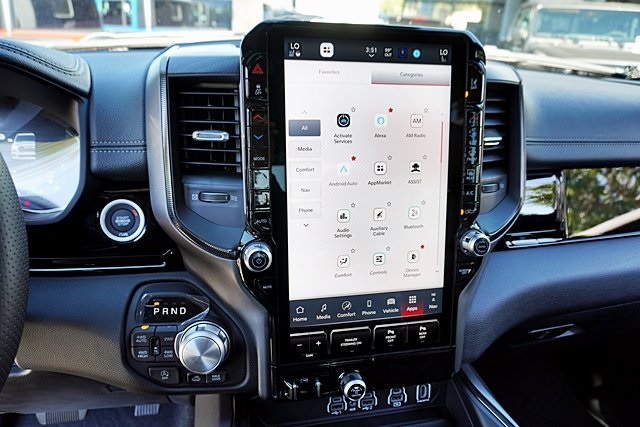 New 2026 Diamond Black Crystal Pearl-Coat Exterior Paint RAM Rebel image 35