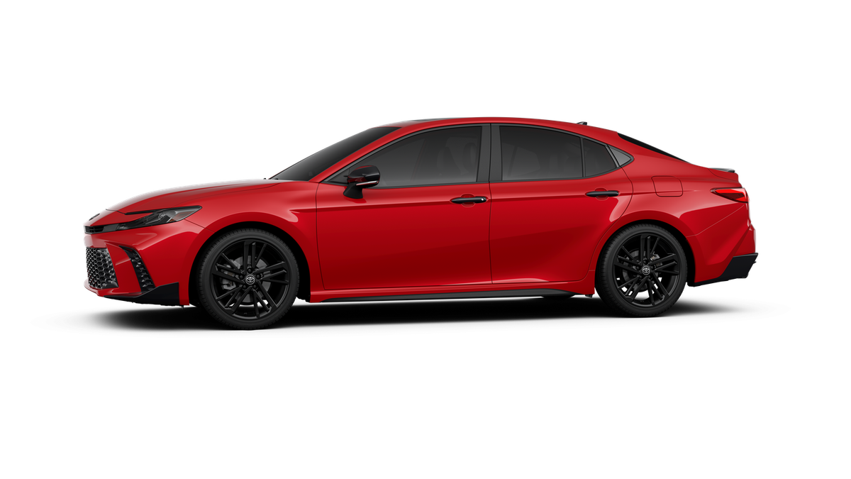 2026 Toyota Camry SE photo 3