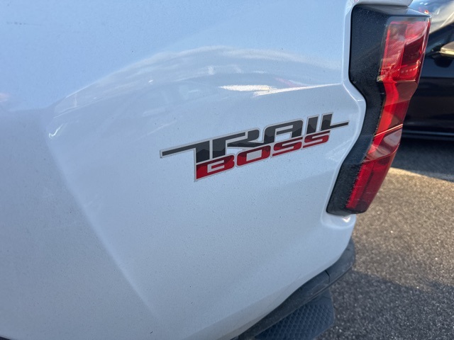 2023 Chevrolet Colorado Trail Boss photo 4