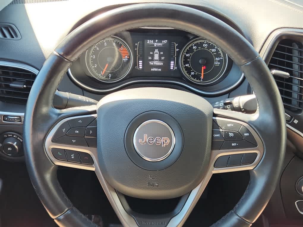 2019 Jeep Cherokee Latitude photo 13