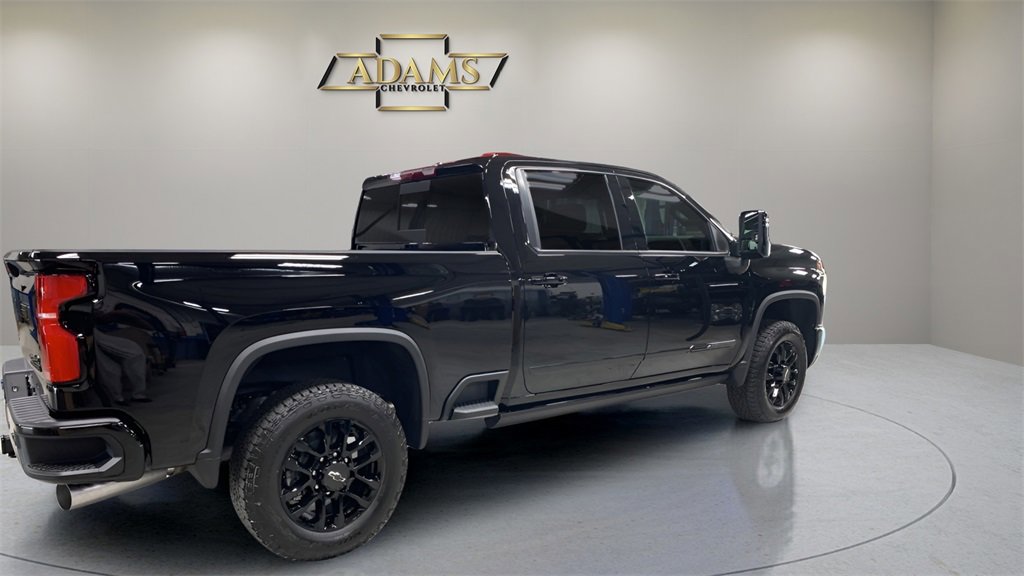 2025 Chevrolet Silverado 2500HD High Country photo 5