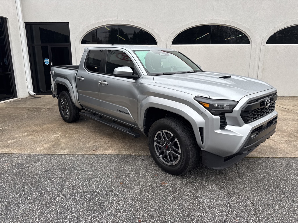 2024 Toyota Tacoma TRD Sport's photo