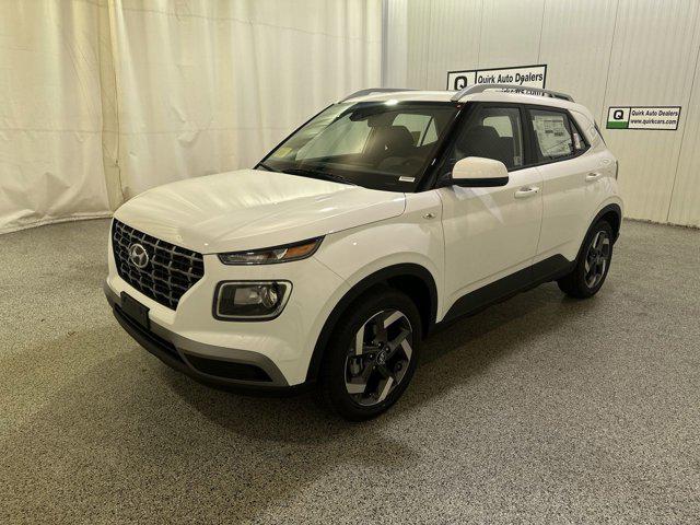 2025 Hyundai Venue SEL photo 3