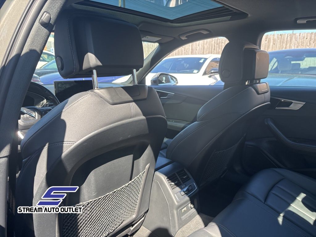 2023 Audi A4 45 S line Premium Plus photo 16