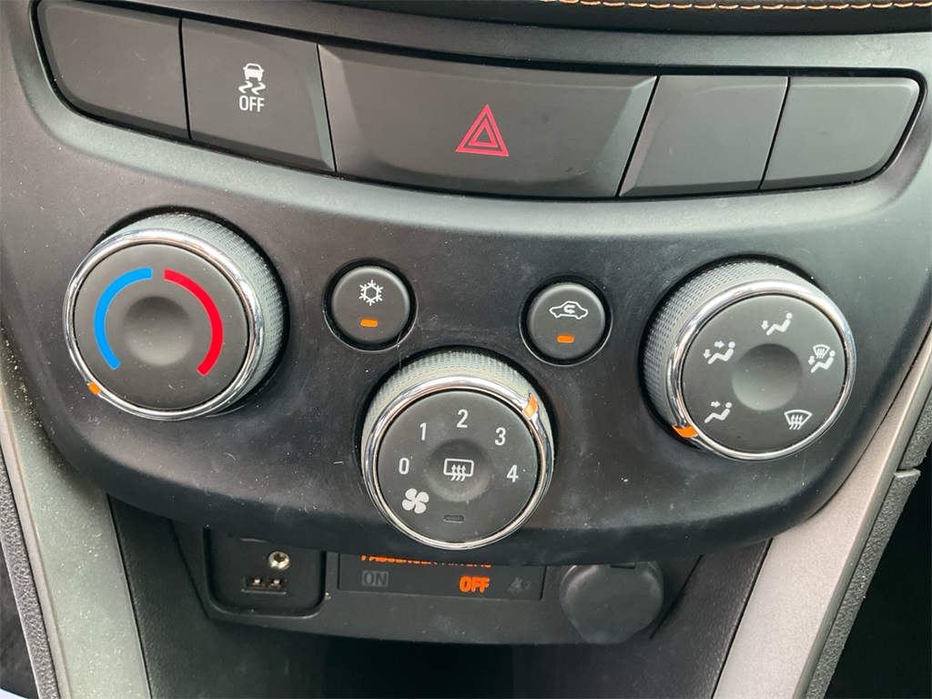 2019 Chevrolet Trax LT photo 19