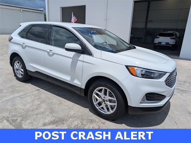 2024 Ford Edge SEL photo 2
