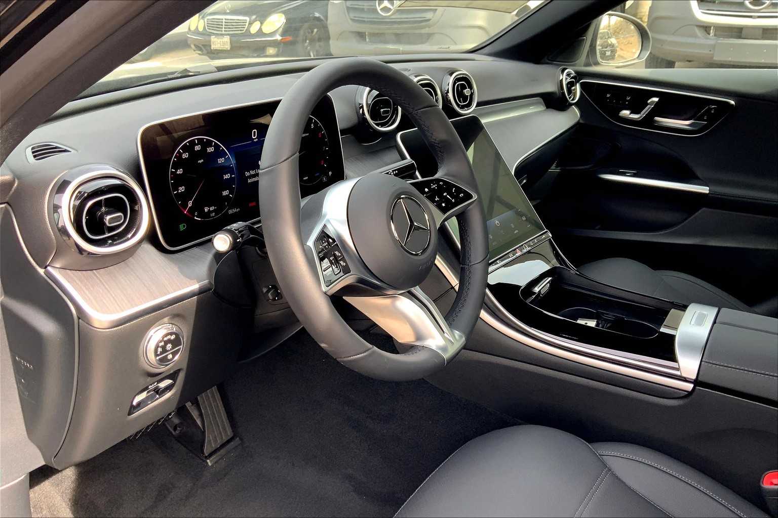 2025 Mercedes Benz C 300 photo 9