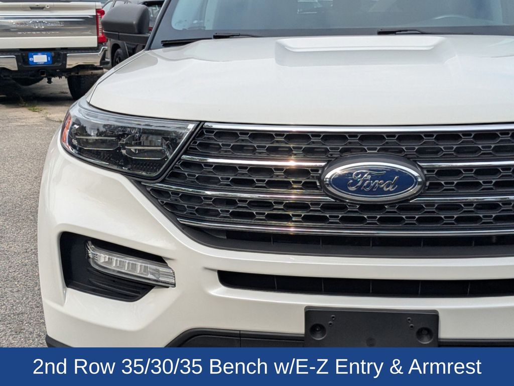 2022 Ford Explorer XLT photo 10