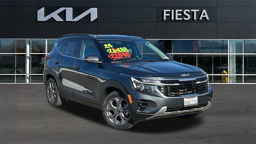 2024 Kia Seltos S's photo